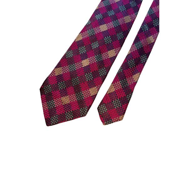 Salvador’s Ferragamo Made In Italy 100% Plaid Silk Tie - Picture 1 of 2